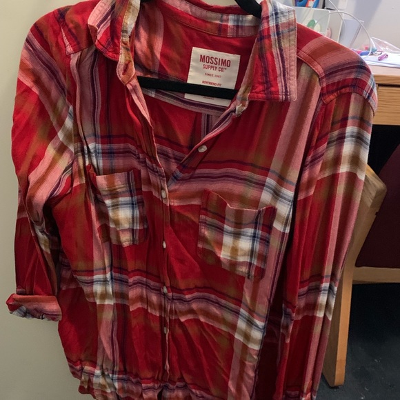 Red flannel - Picture 1 of 3